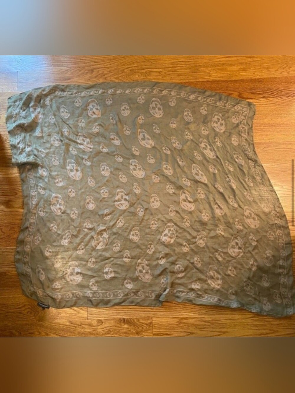 Alexander McQueen Skull Print Scarf - Picture 8 of 9